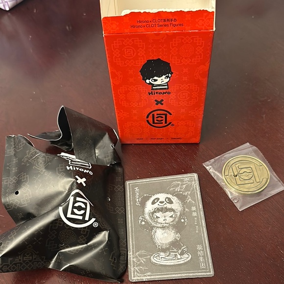 SECRET! Hiroto x CLOT Series Figure with Accessories - Picture 1 of 9